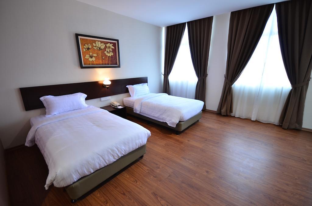906 Riverside Hotel Малакка Номер фото