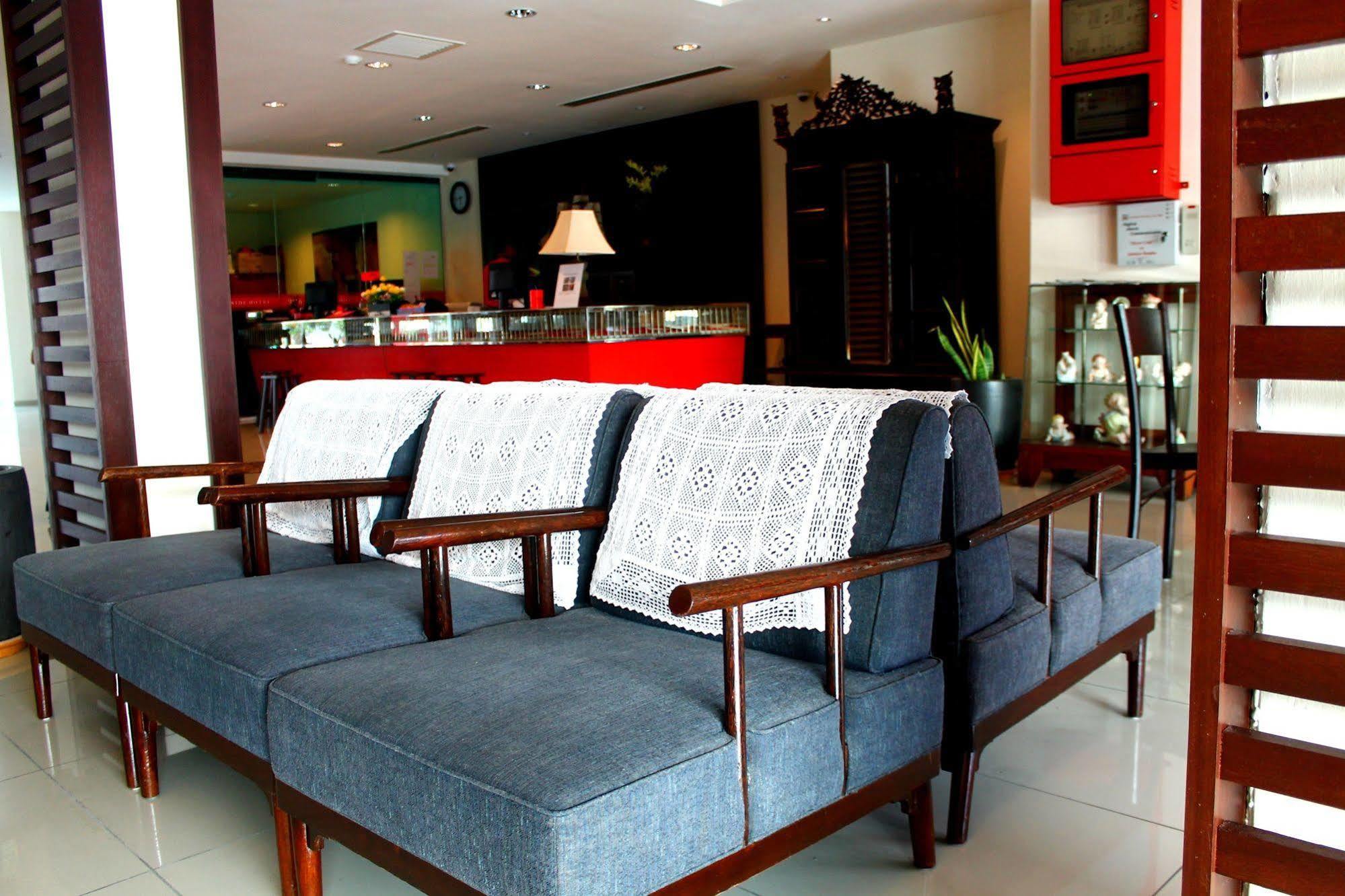 906 Riverside Hotel Малакка Экстерьер фото